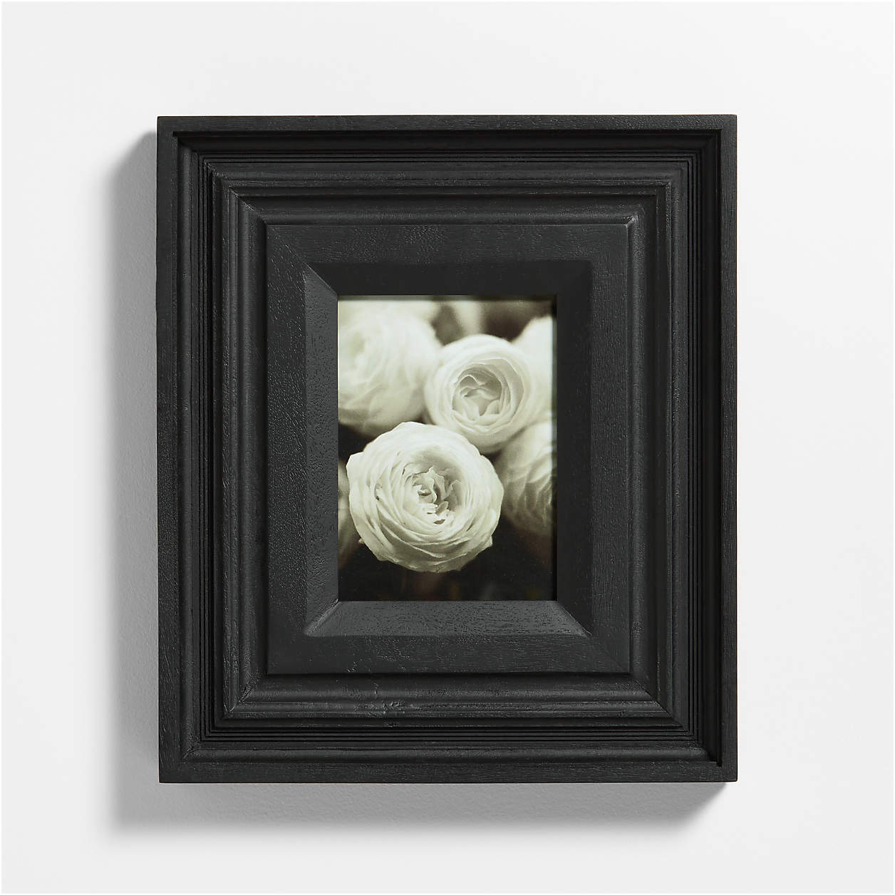 Elizabeth Traditional Wood Picture Frame With Interchangeable Mats