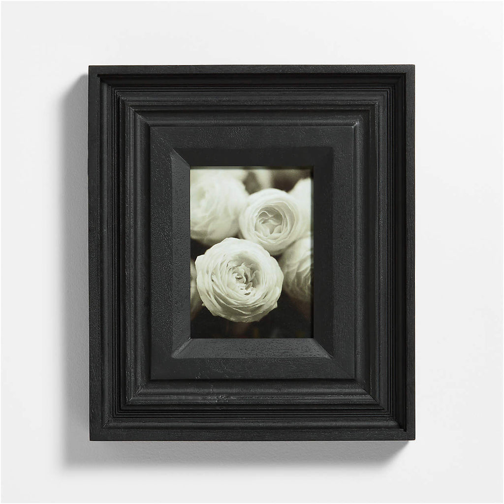 Elizabeth Traditional Wood Picture Frame With Interchangeable Mats
