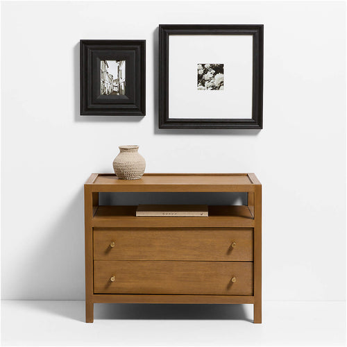 Elizabeth Traditional Wood Picture Frame With Interchangeable Mats