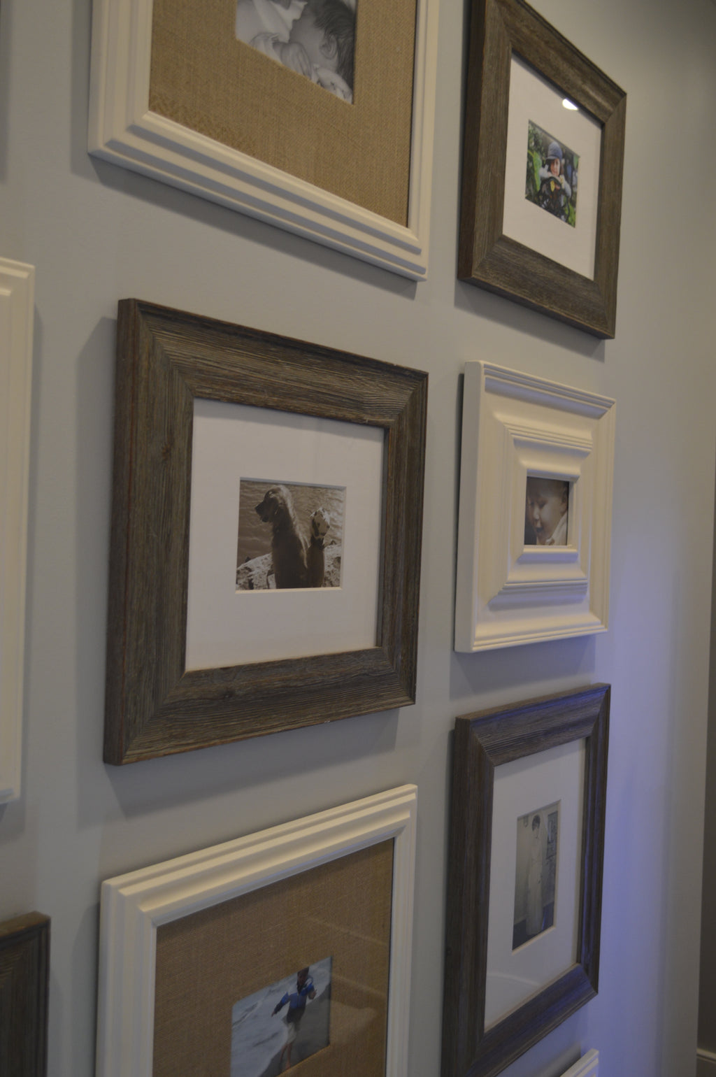 Lindsay Traditional Wood Picture Frame With Interchangeable Mats