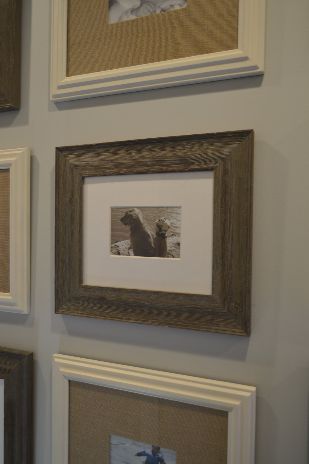 Lindsay Traditional Wood Picture Frame With Interchangeable Mats